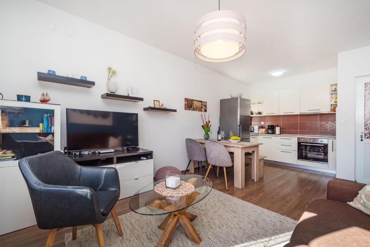 Apartment Karla ザダル エクステリア 写真