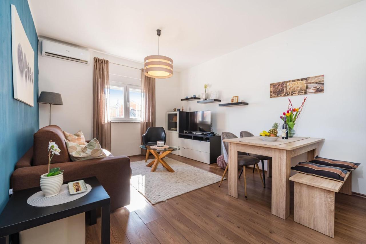 Apartment Karla ザダル エクステリア 写真